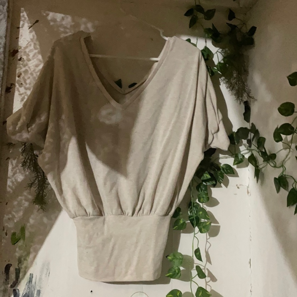 Cute short sleeved v shaped shirt